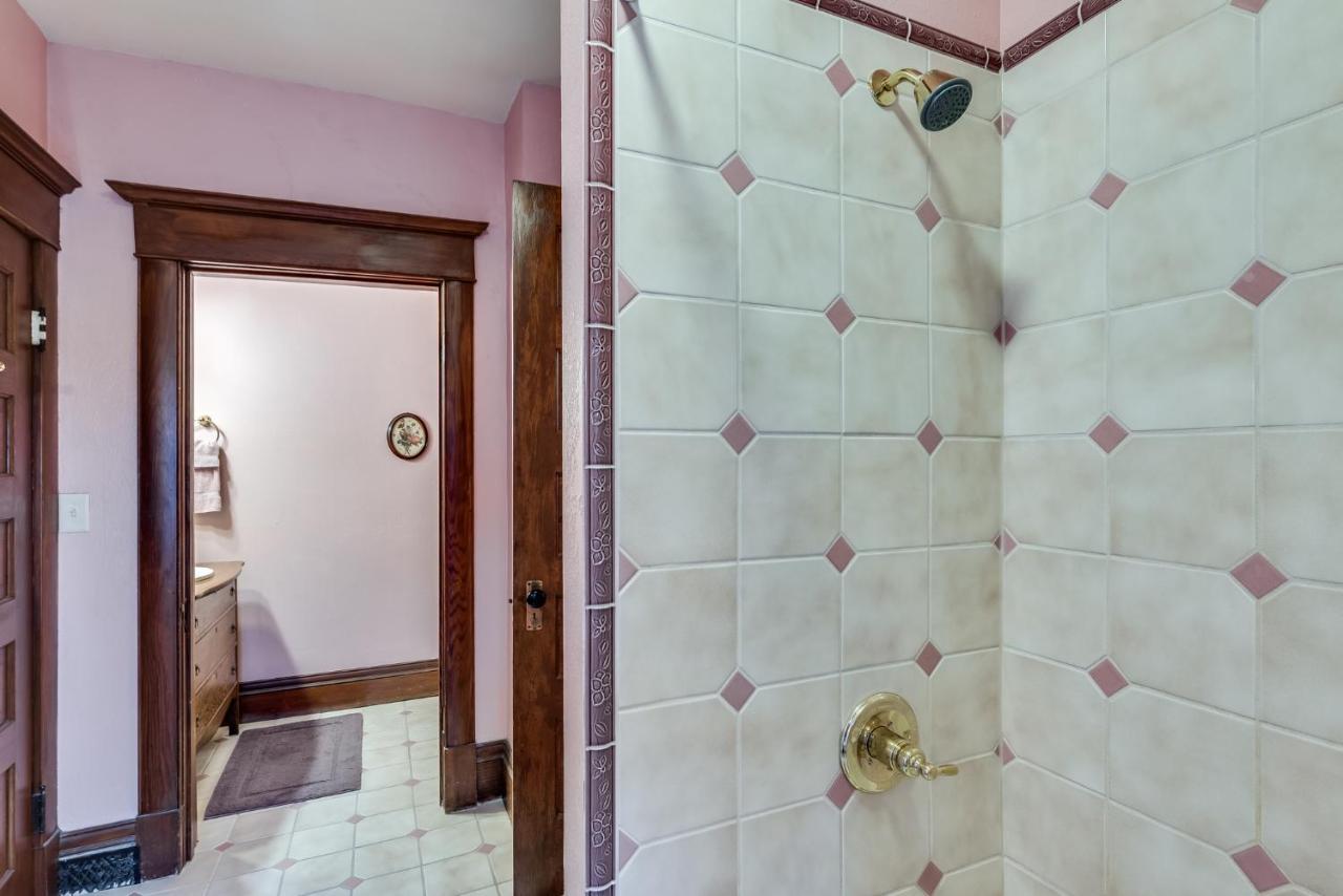 Covington Manor B&B Cambridge 外观 照片